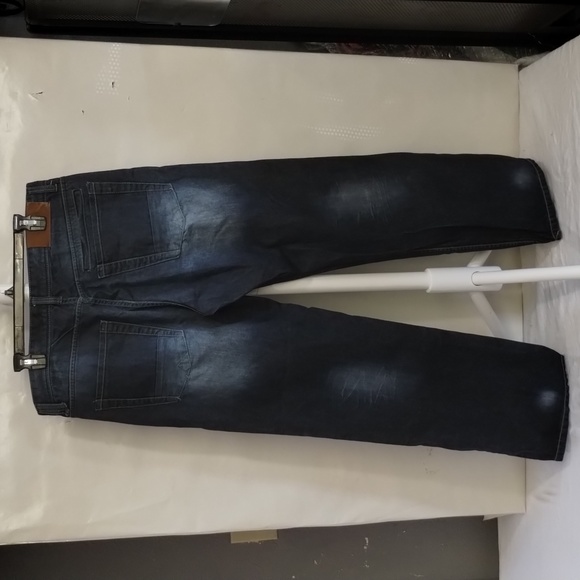 Sean John Relaxed Hamilton Fly Button Front Denim Jeans - Picture 8 of 15